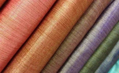 Mitkä ovat raakasilkin ja puuvillakankaan edut